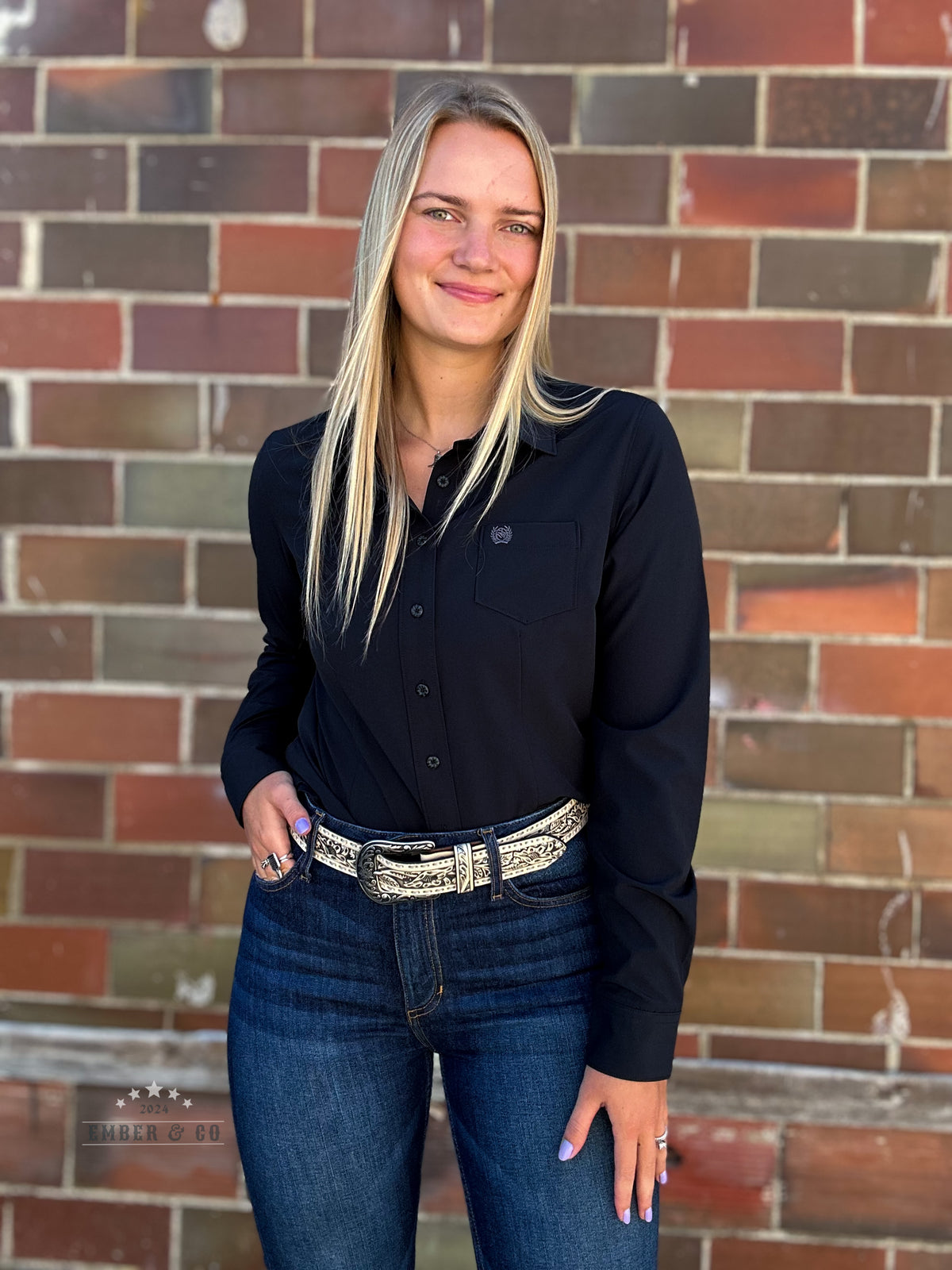 Women's Cinch Black LS Button Up