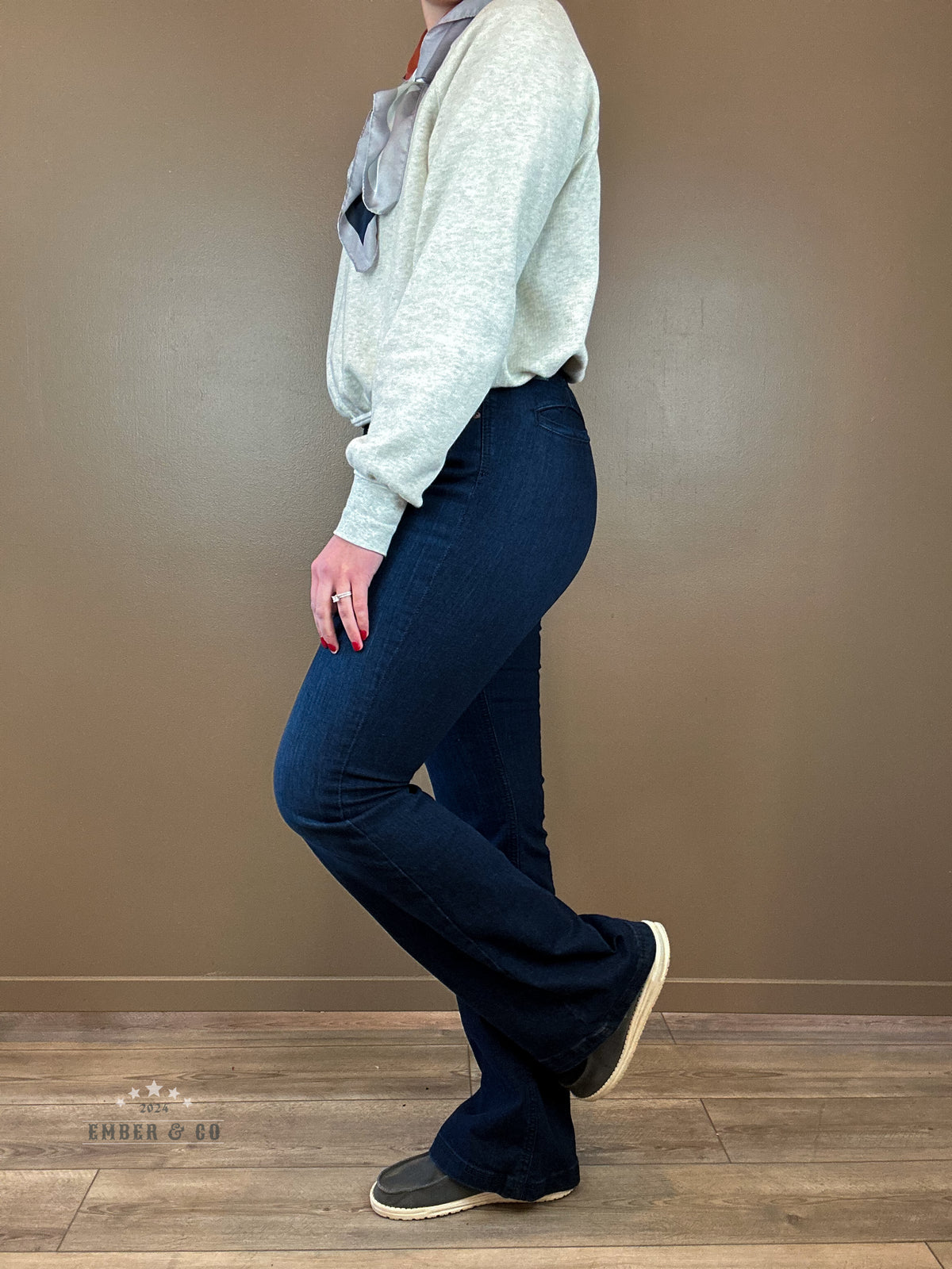 Lynden Slim Trouser